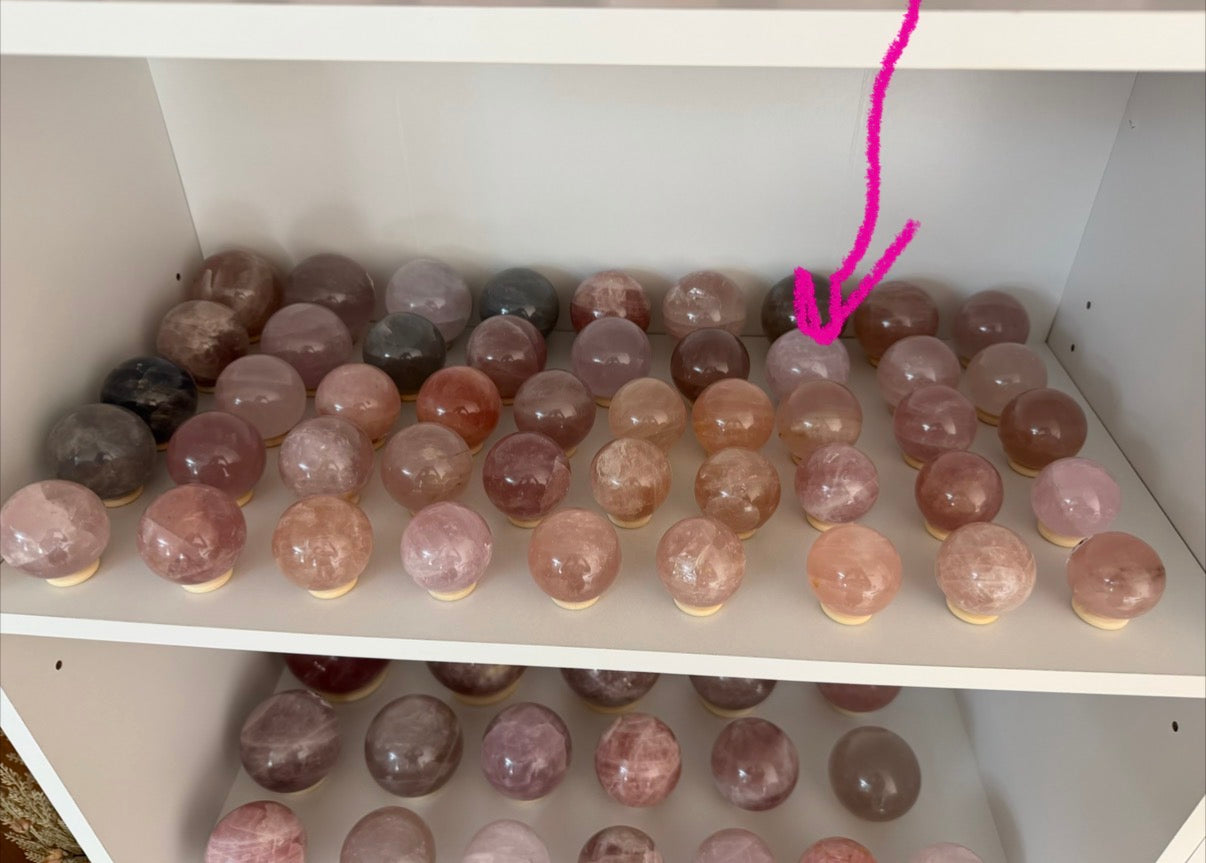 Light Lavender Rose Quartz Sphere (22H)