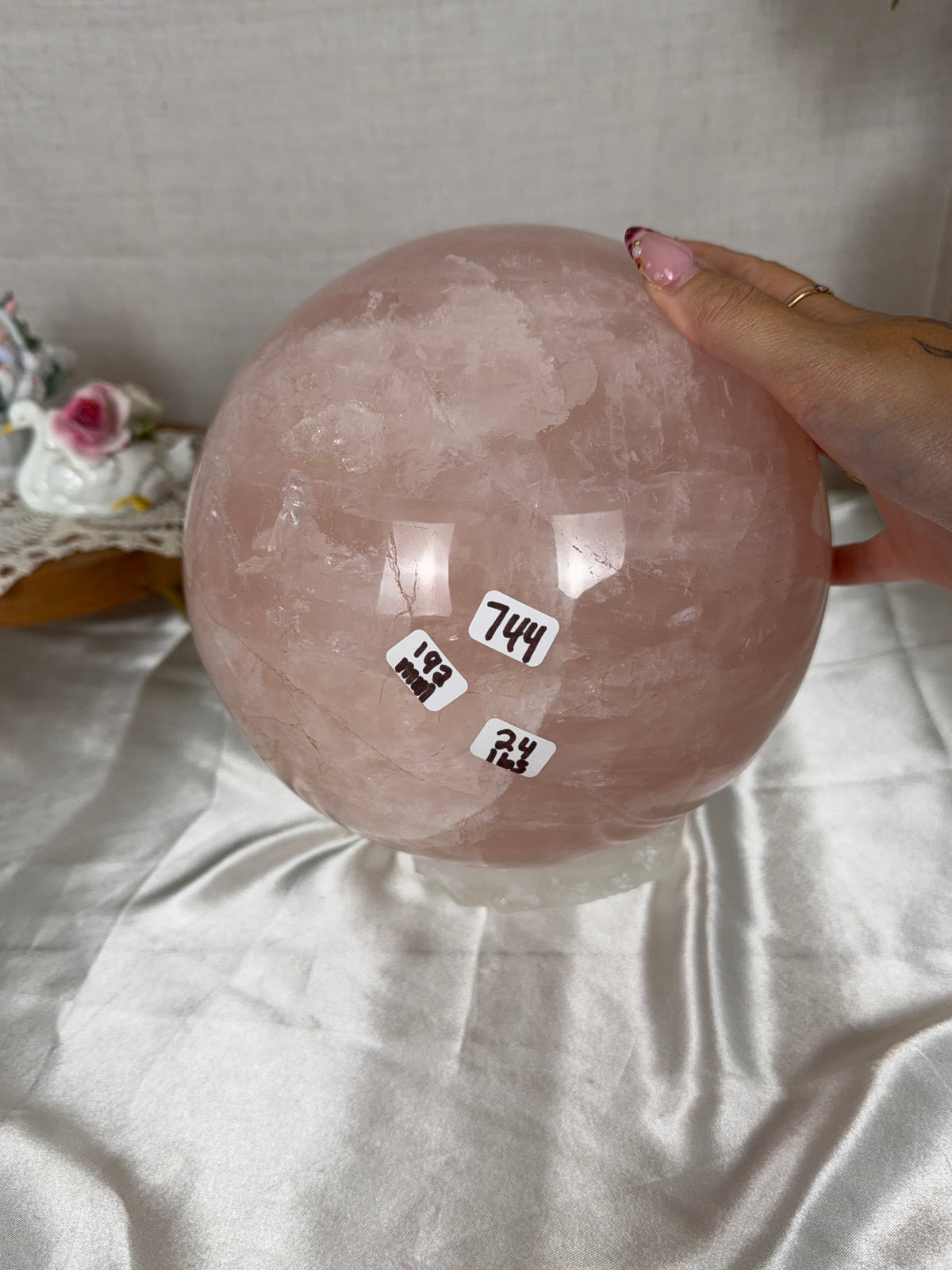 XXL Collector's Rose Quartz Sphere 192mm (744)