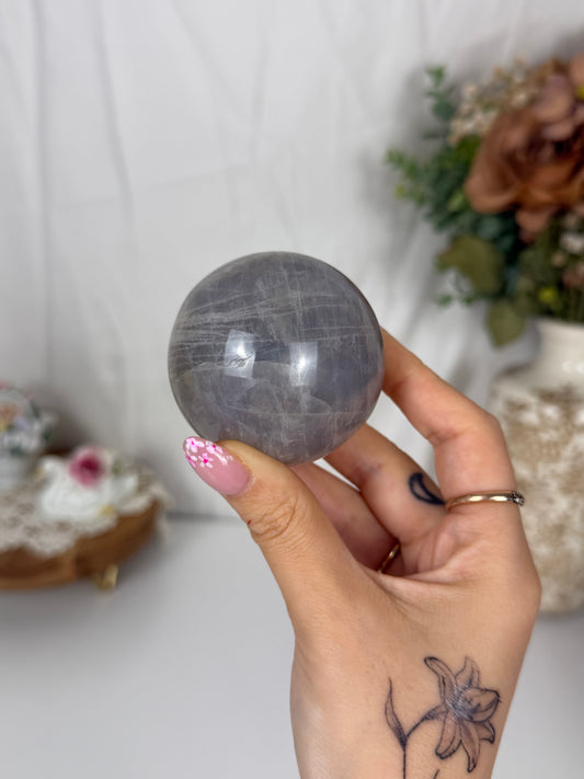 Blue Rose Quartz Sphere (28Y)