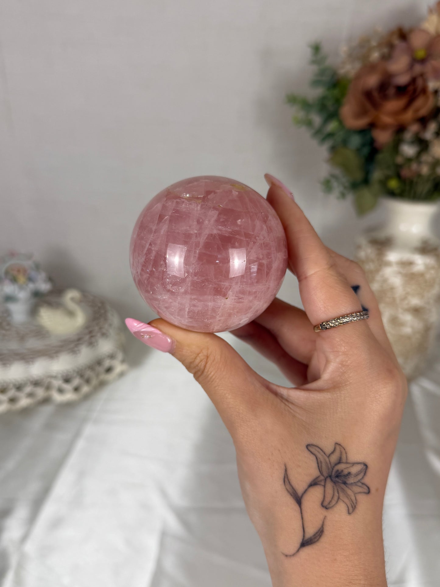 *Deep Bubblegum Star Rose Quartz Sphere 61mm (32Z)
