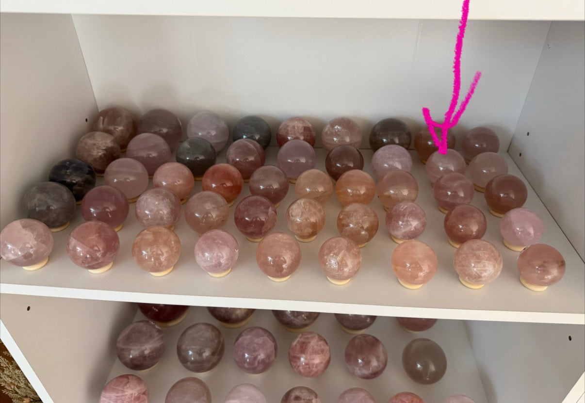 *Star Rose Quartz Sphere (18K)