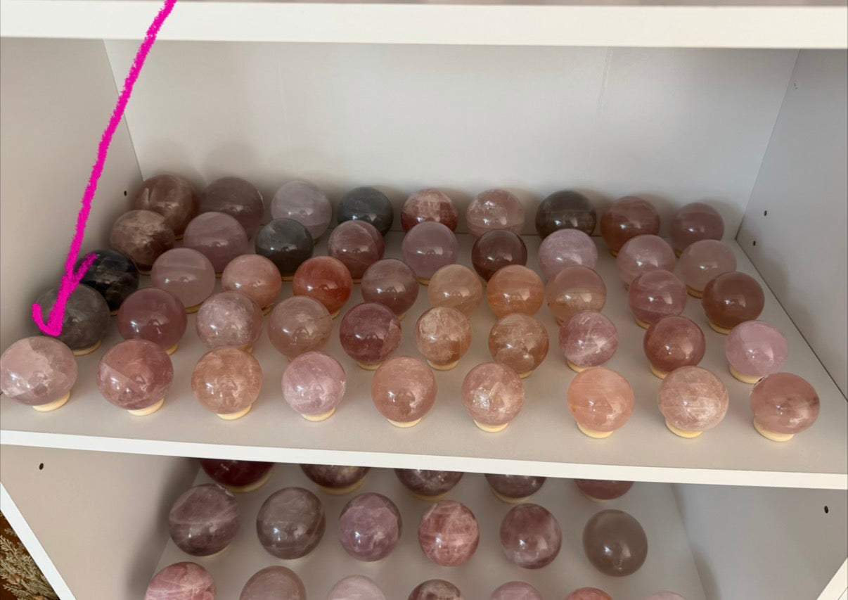*Star Rose Quartz Sphere (18P)