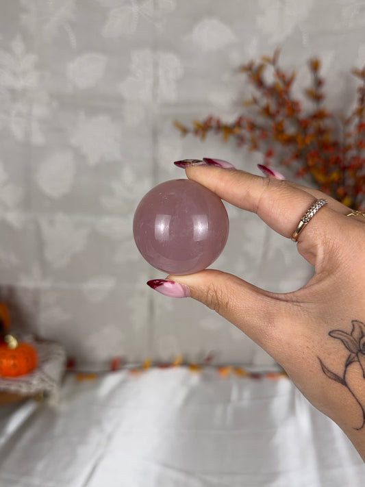 *Smoky Pink Mauve Star Rose Quartz Sphere (16G)