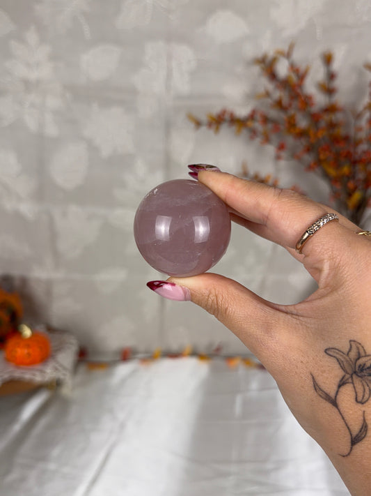 **Double Star Mauve Purple Rose Quartz Sphere (18V)