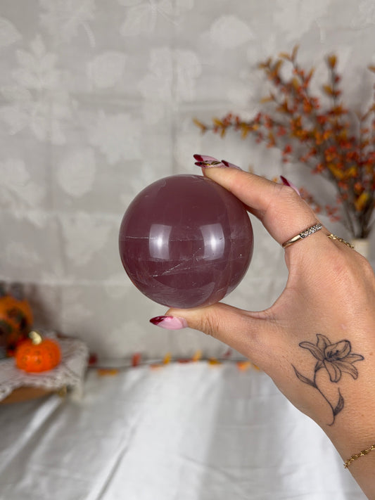 *Berry Wine Star Rose Quartz Sphere 72mm (60G)
