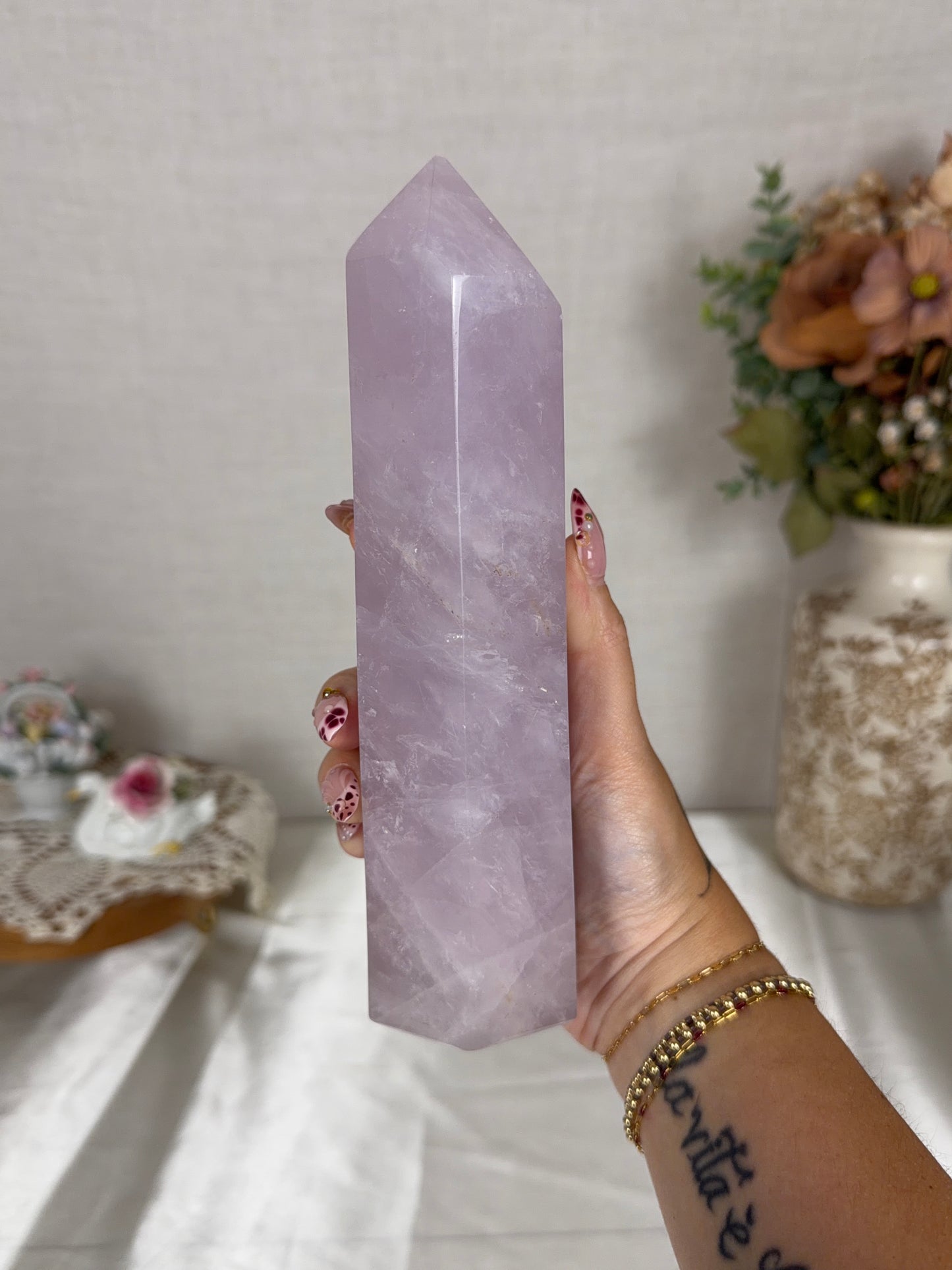 Lavender Rose Quartz Tower (158L)