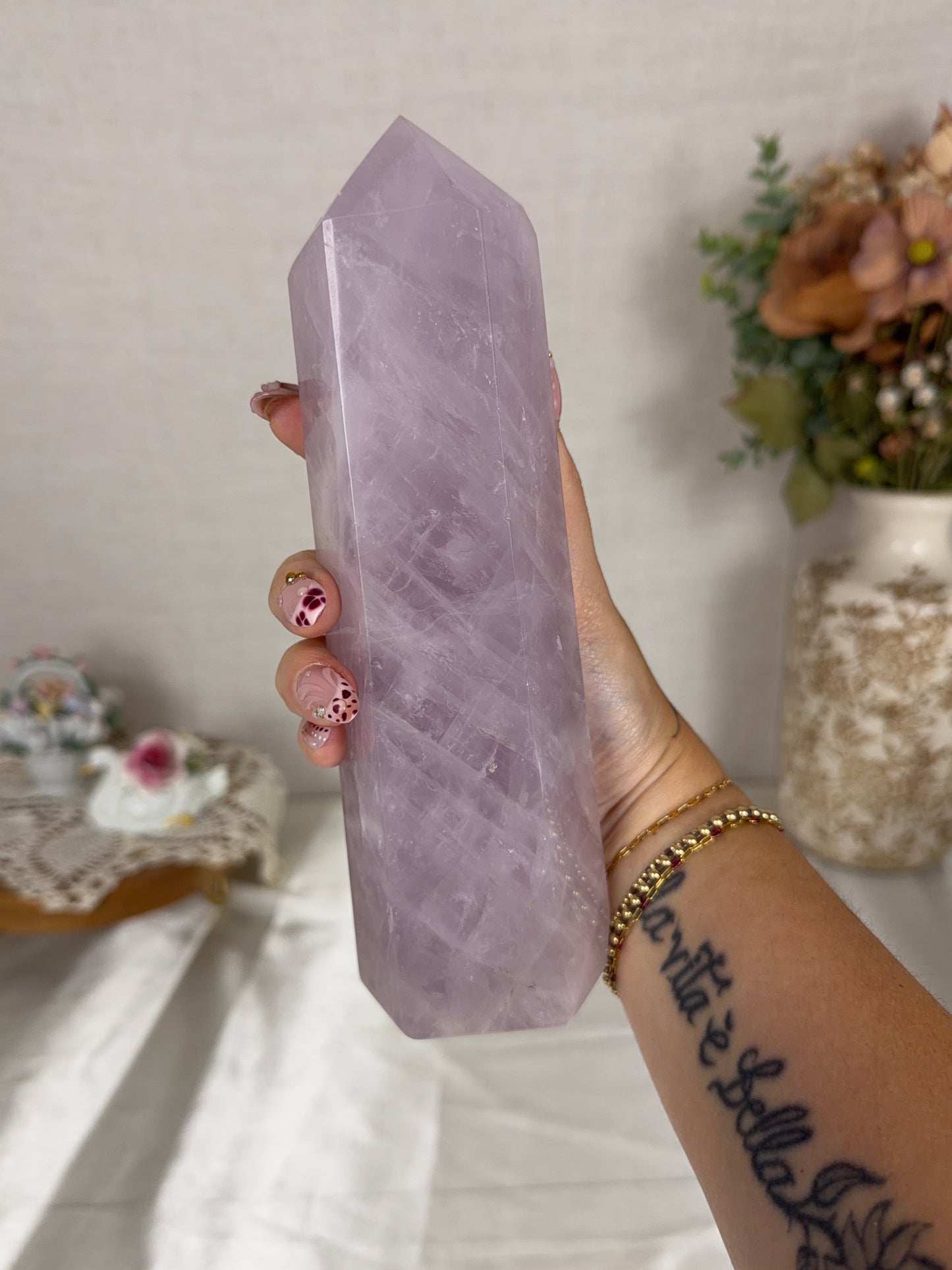 Lavender Rose Quartz Tower (158L)