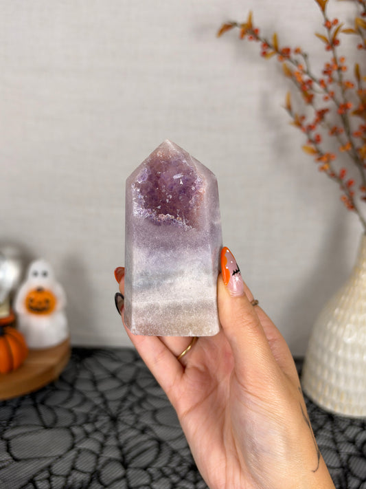 Lavender Pastel Pink Amethyst Tower (72C)