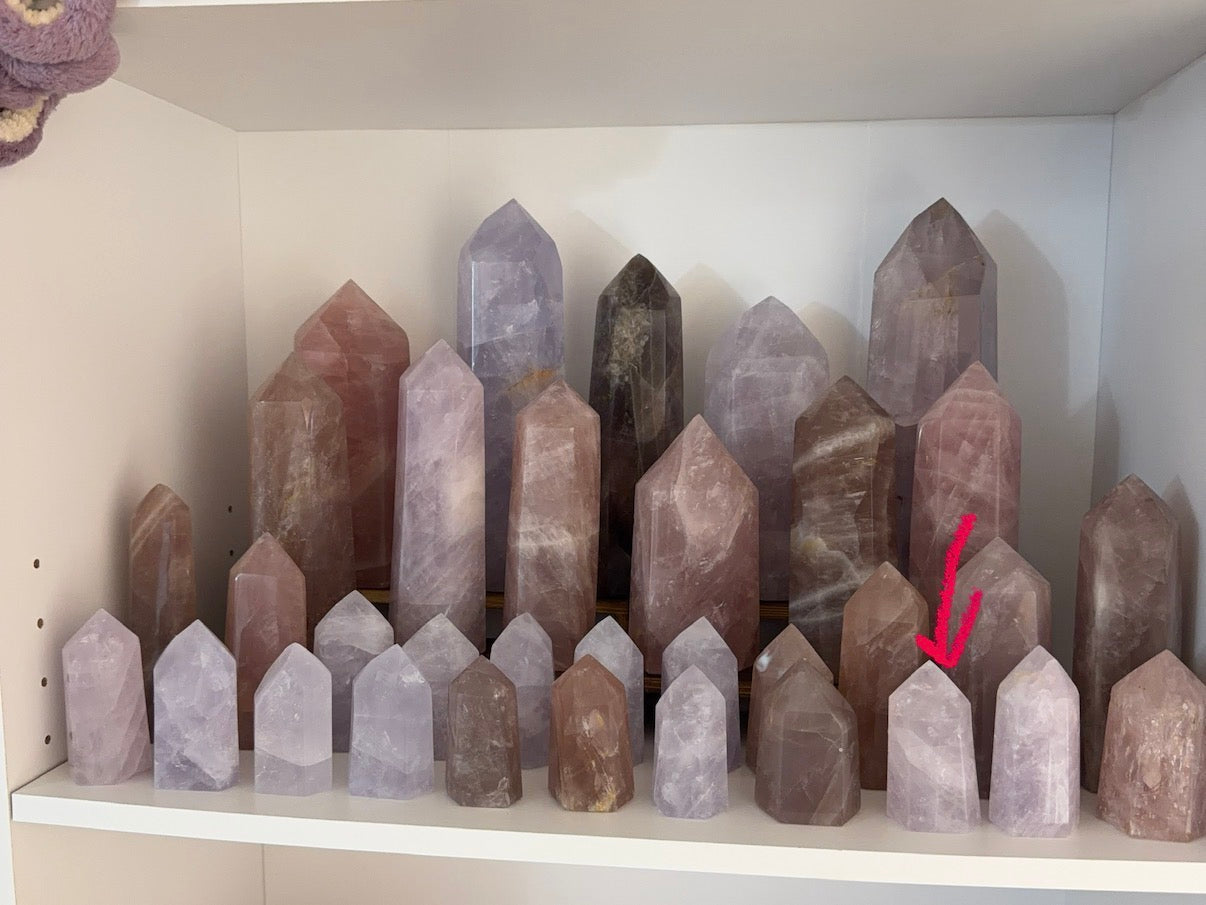 Light Lavender Rose Quartz Tower (25L)