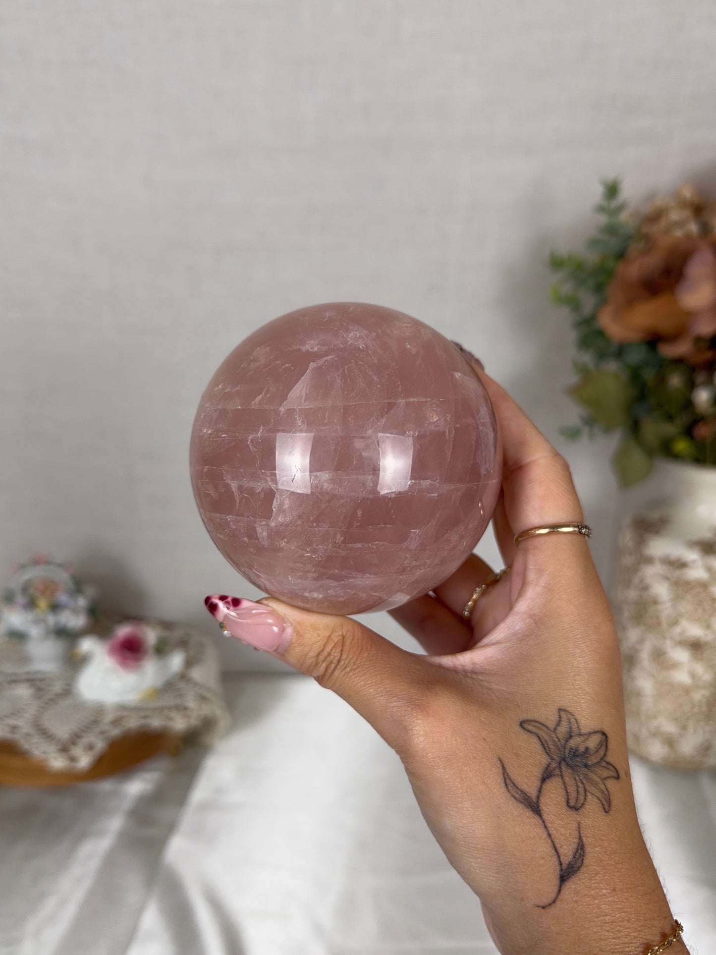Rose Quartz Sphere 85mm (110Z)