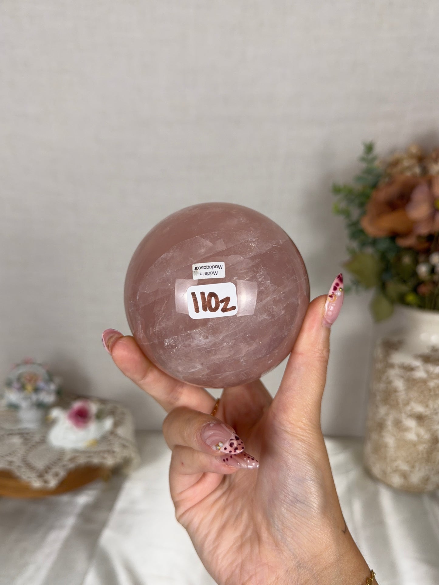 Rose Quartz Sphere 85mm (110Z)
