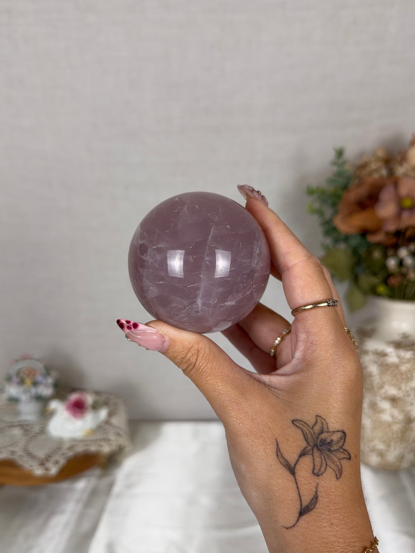 *Star Lavender Rose Quartz Sphere 67mm (52L)