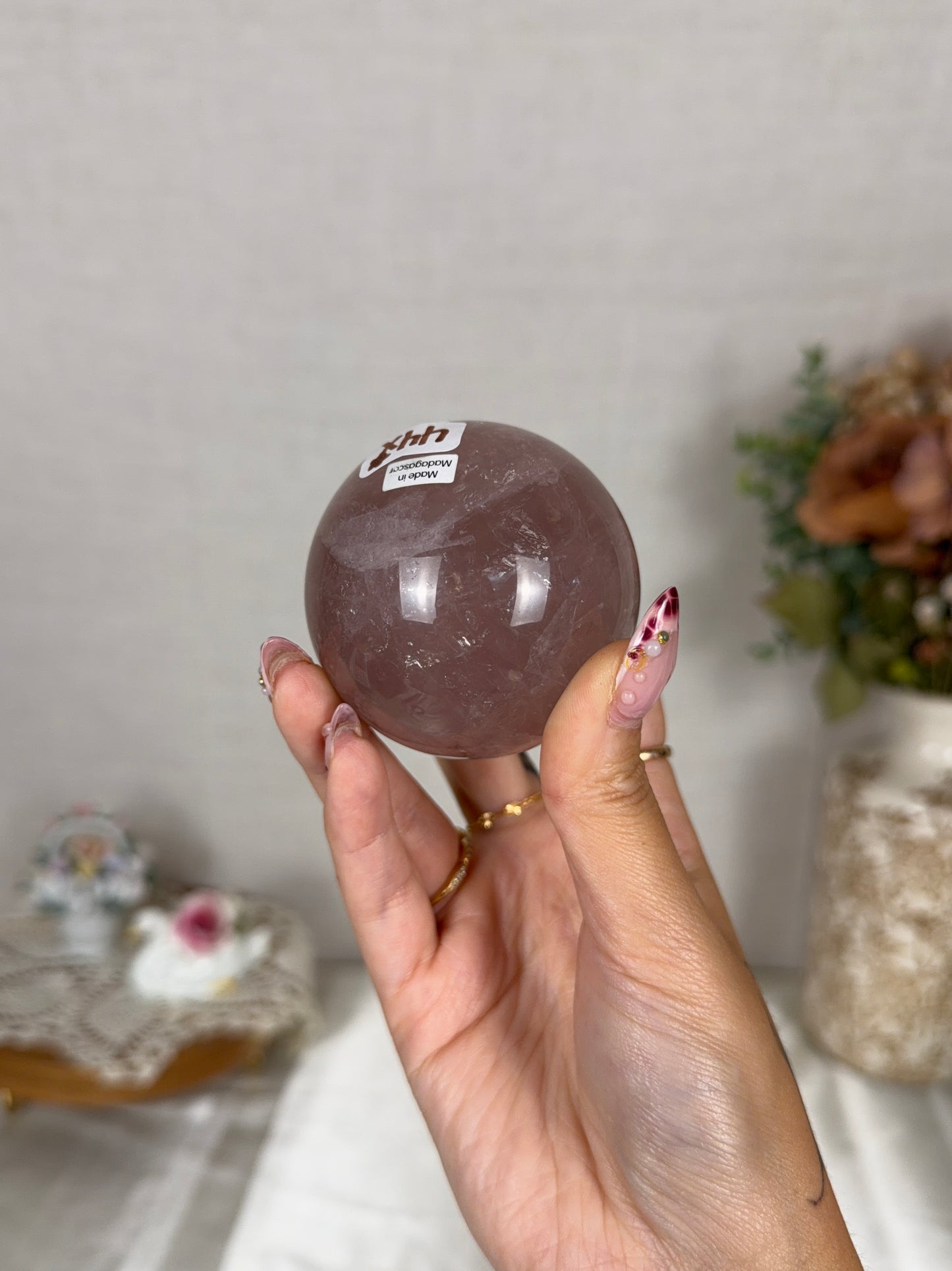 *Star Flashy Mauve Rose Quartz Sphere 61mm (44X)