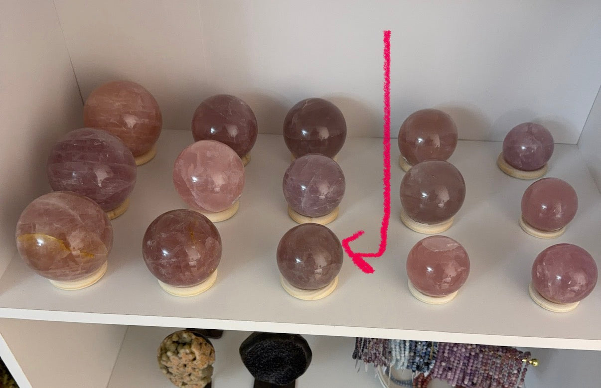 *Star Flashy Mauve Rose Quartz Sphere 61mm (44X)