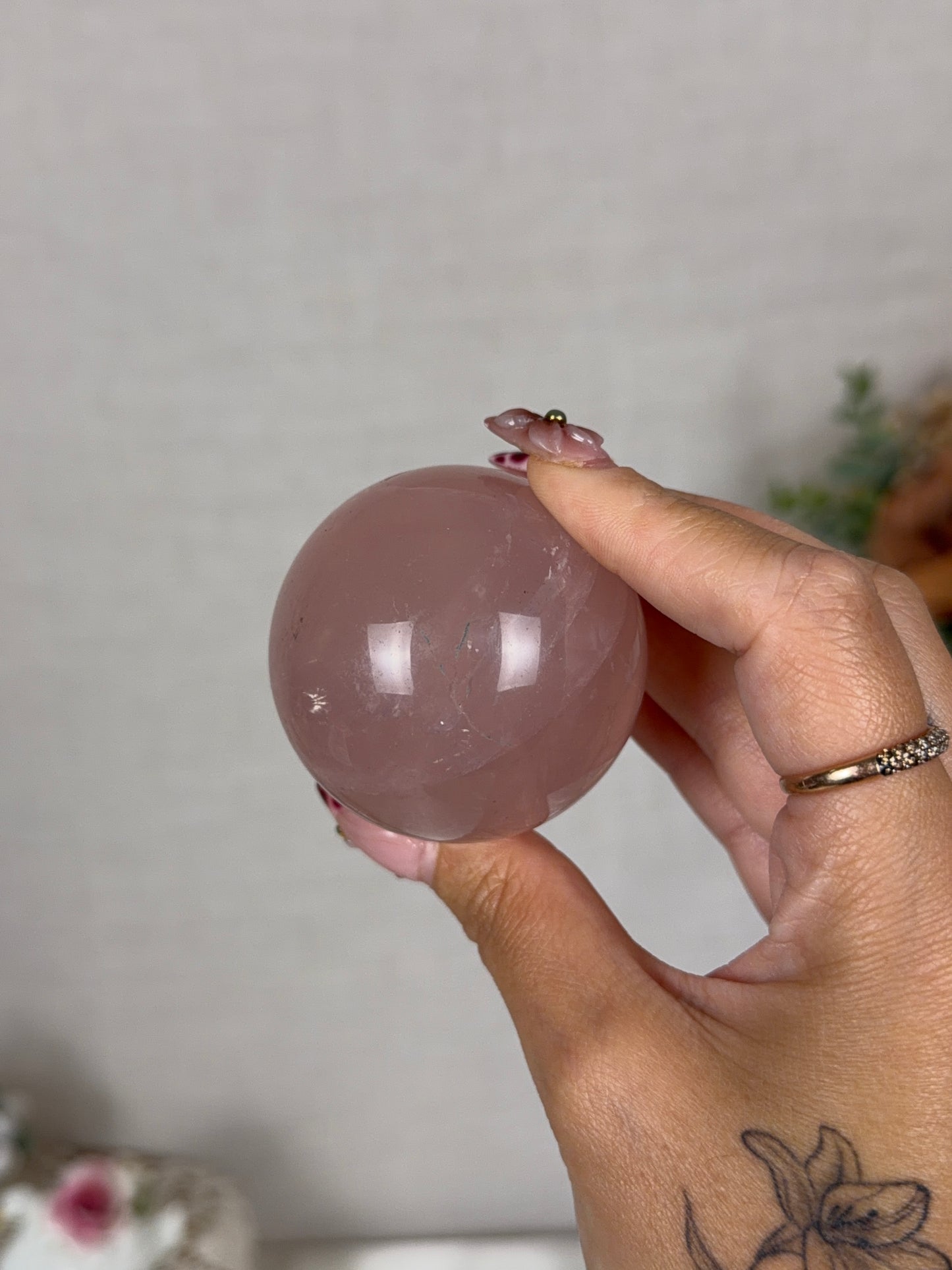 *Star Rose Quartz Sphere 52mm (26Z)