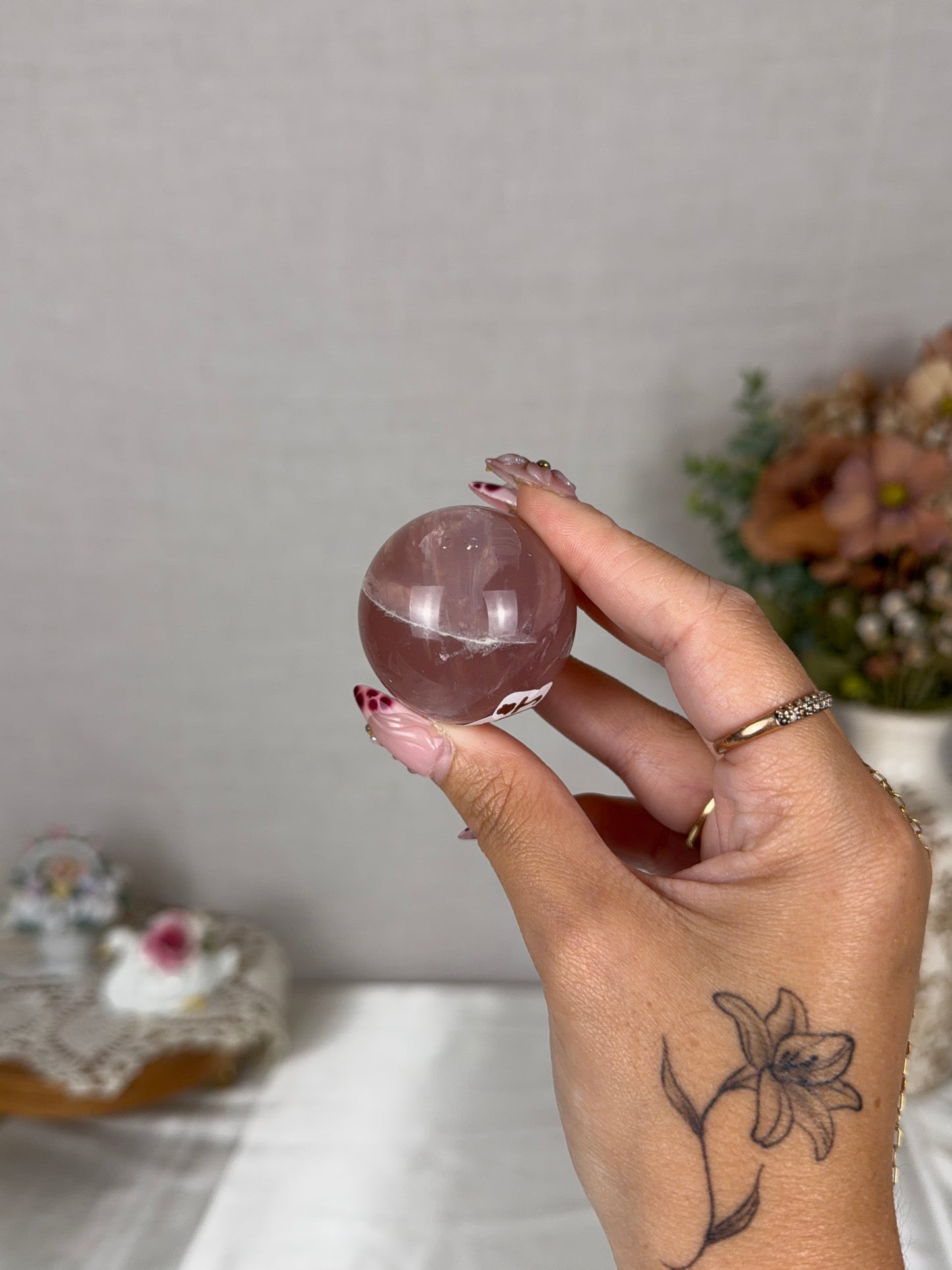 *Star Berry Mauve Rose Quartz Sphere (14J)