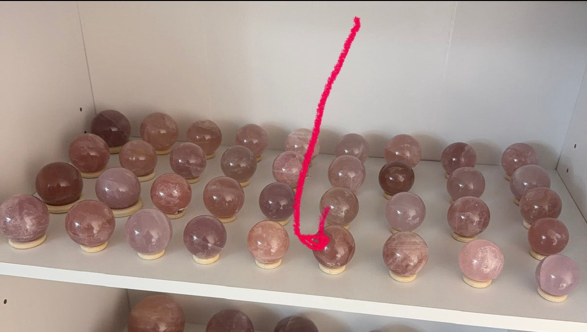 *Star Berry Mauve Rose Quartz Sphere (14J)