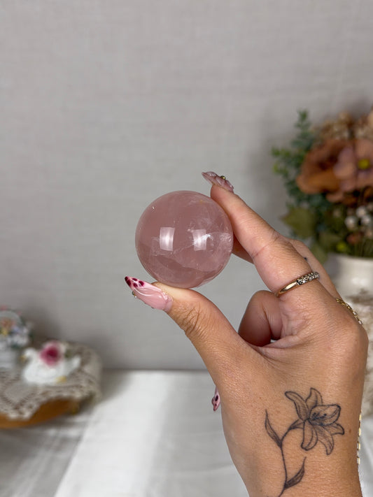 *Star Rose Quartz Sphere (18W)