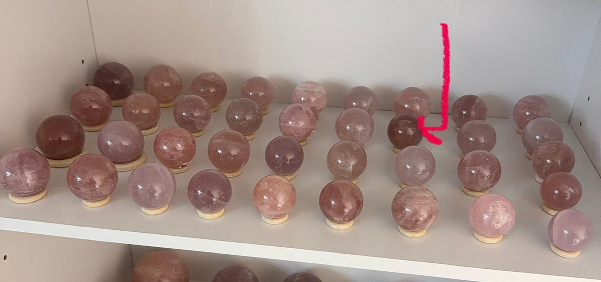*Star Raspberry Mauve Rose Quartz Sphere (14W)