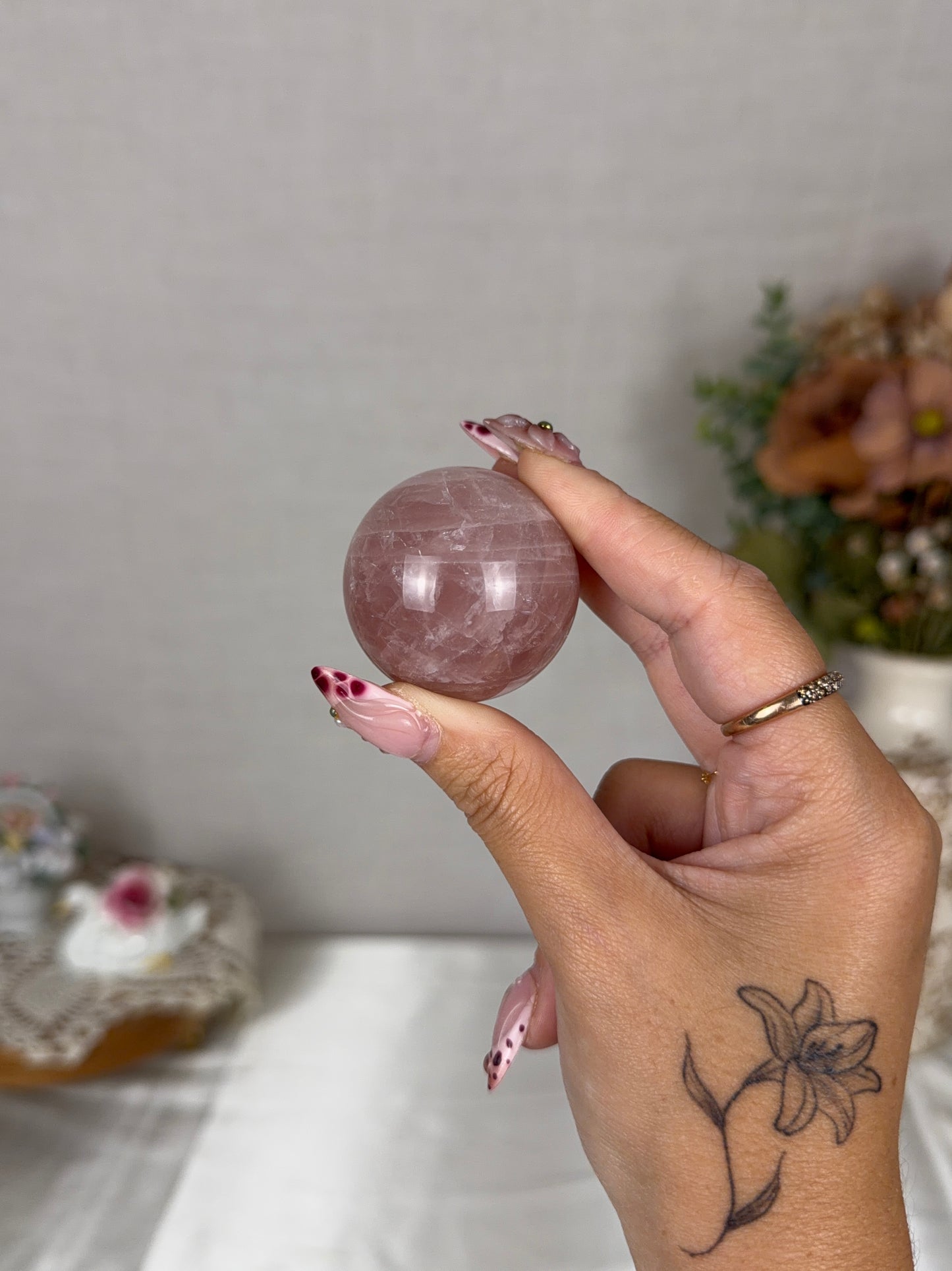 *Star Mauve Rose Quartz Sphere (14K)
