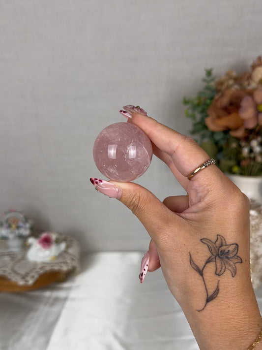 *Star Juicy Pink Rose Quartz Sphere (15Z)