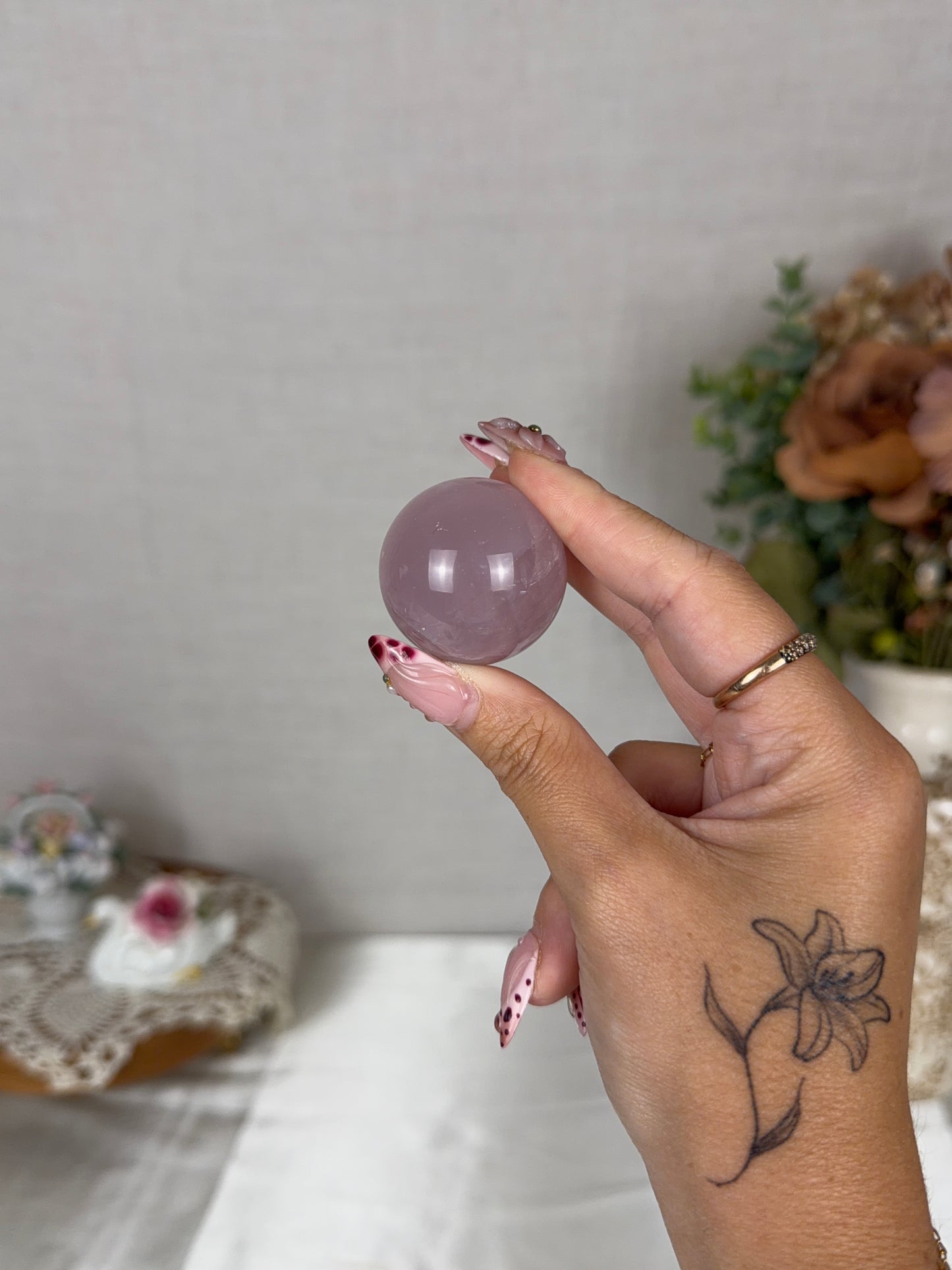 *Star Cloudy Lavender Rose Quartz Sphere (10L)