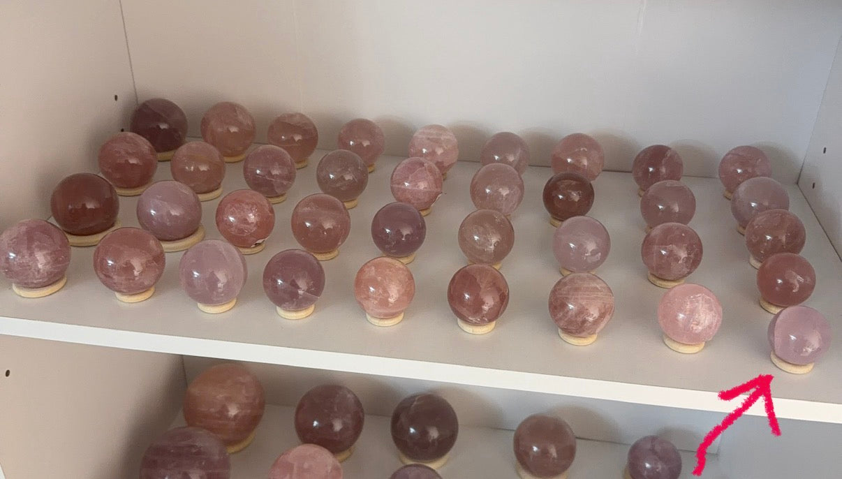 *Star Cloudy Lavender Rose Quartz Sphere (10L)