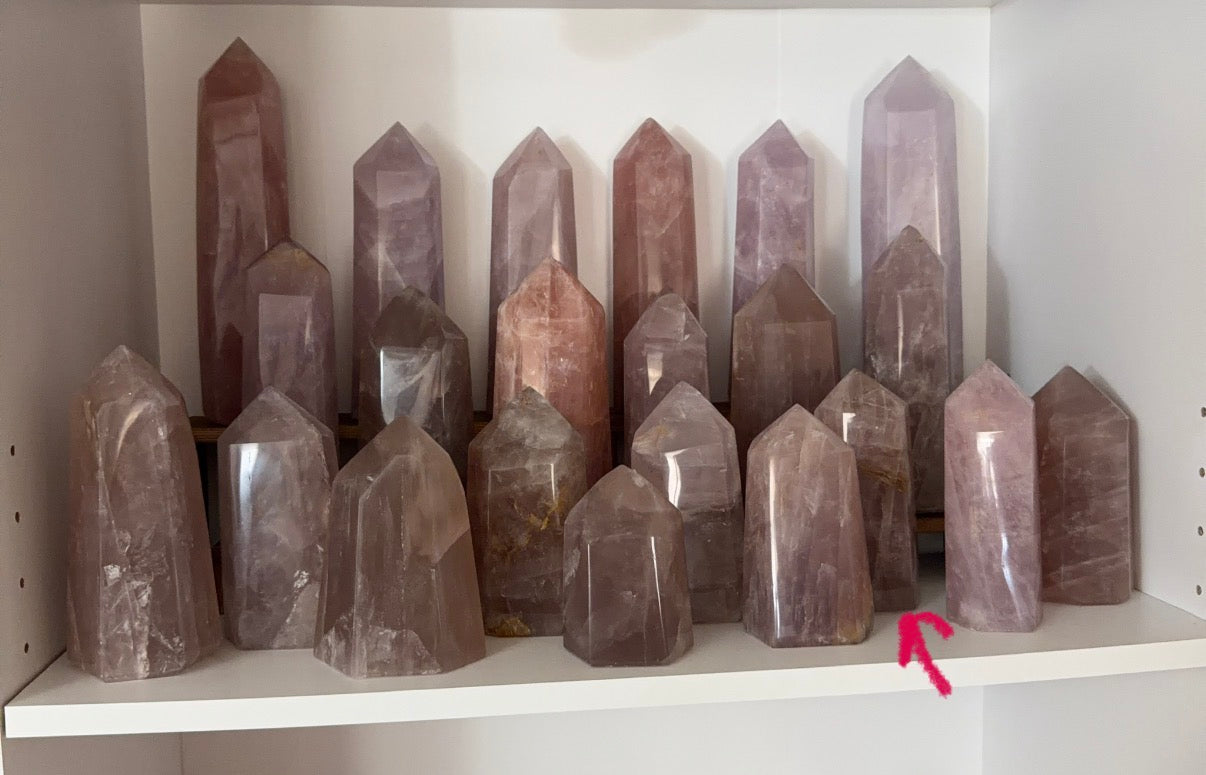 Flashy Golden Mauve Rose Quartz Tower (80G)