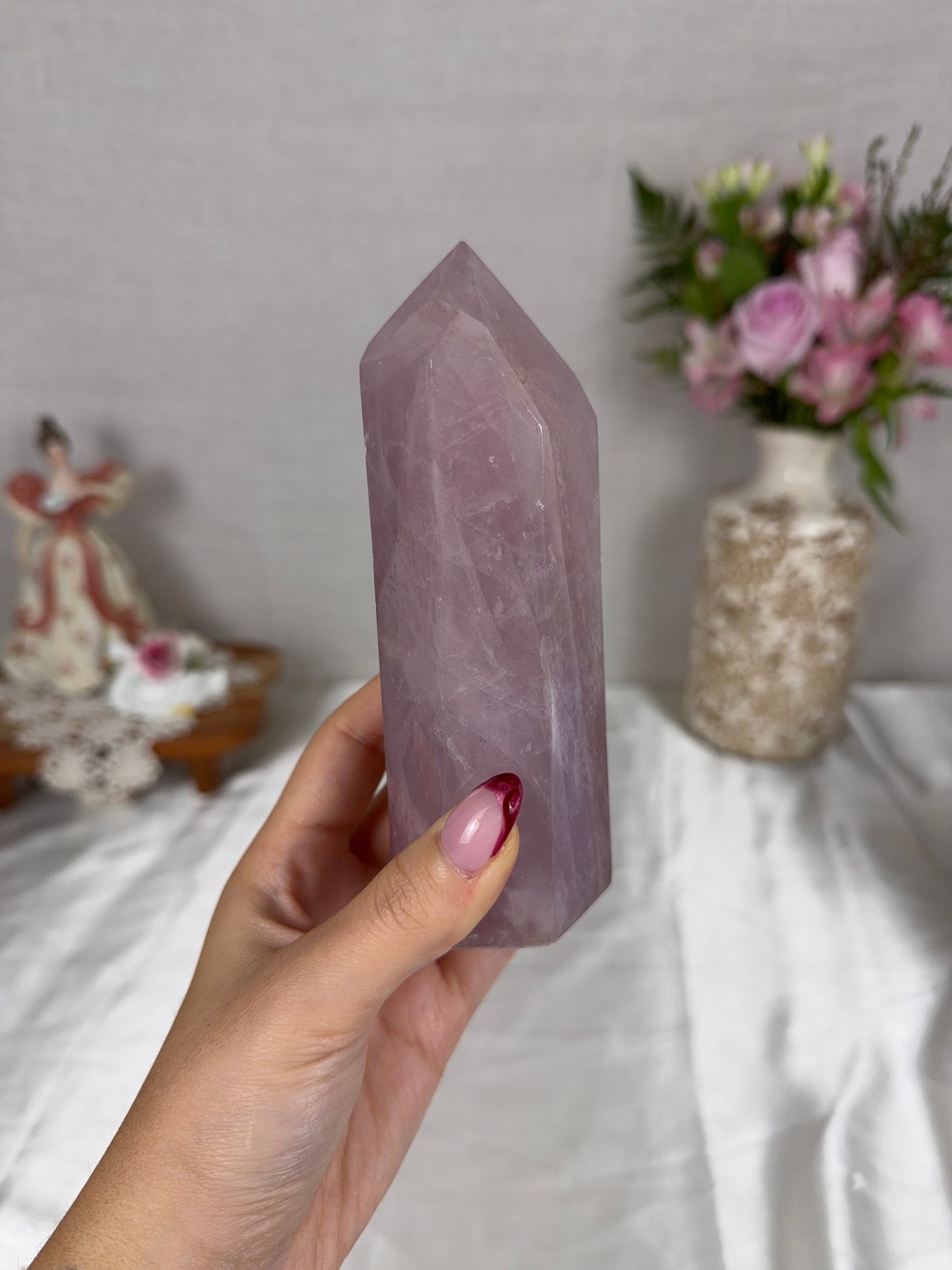 Lavender Rose Quartz Tower (65K)
