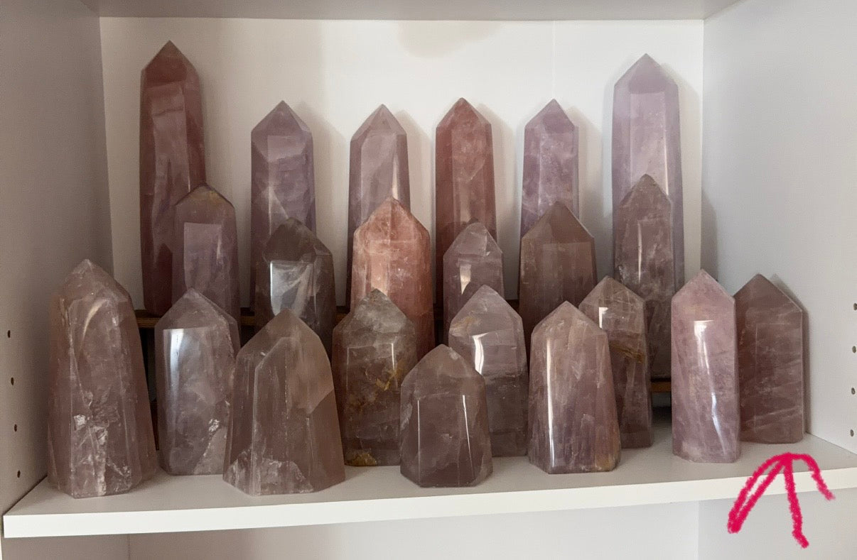 Chunky Gold Flash Mauve Rose Quartz Tower (112B) *Imperfect Tip*