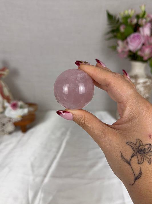 *Star Rose Quartz Sphere (16N)