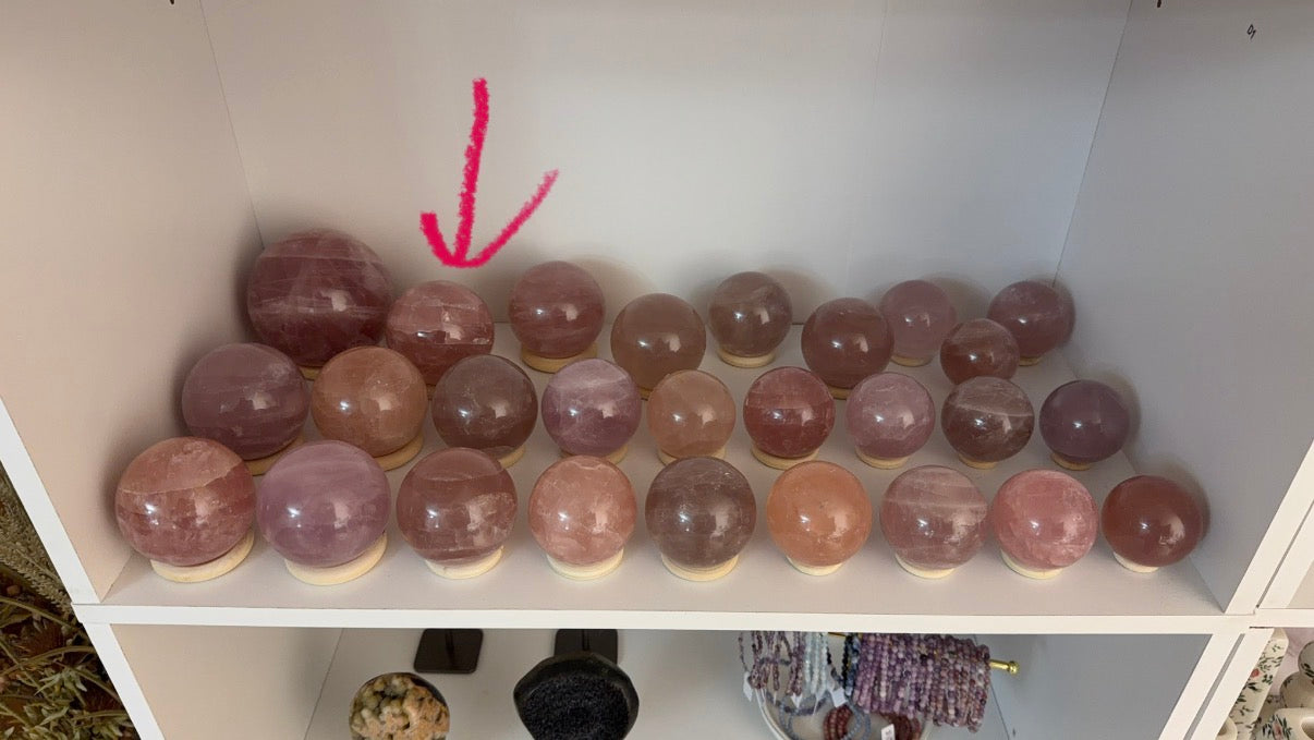 *Juicy Pink Rainbow Star Rose Quartz Sphere 74mm (85X)