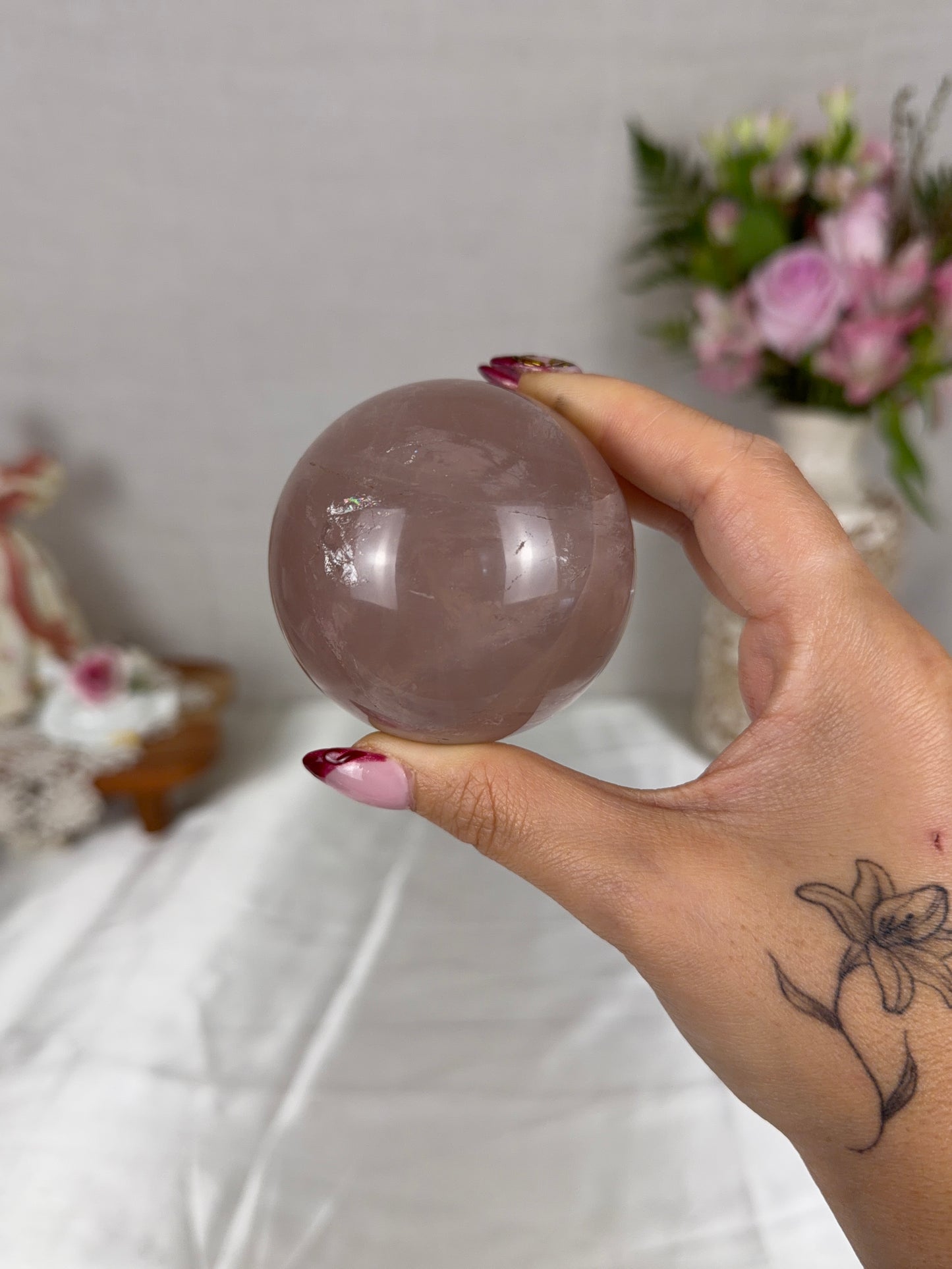 *Juicy Brown Star Rose Quartz Sphere 63mm (60W)