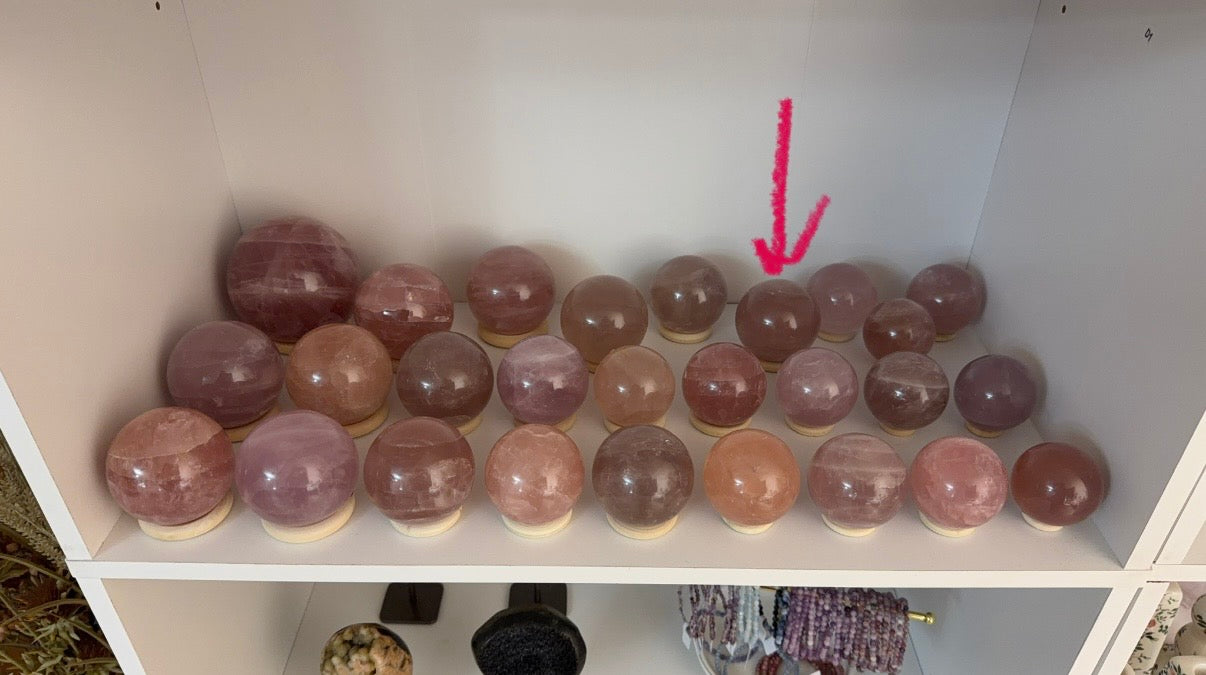 **Juicy Mauve Star Rose Quartz Sphere 63mm (70P)