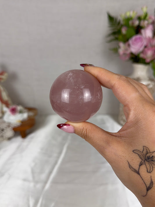 *Mauve Pink Star Rose Quartz Sphere 56mm (40N)