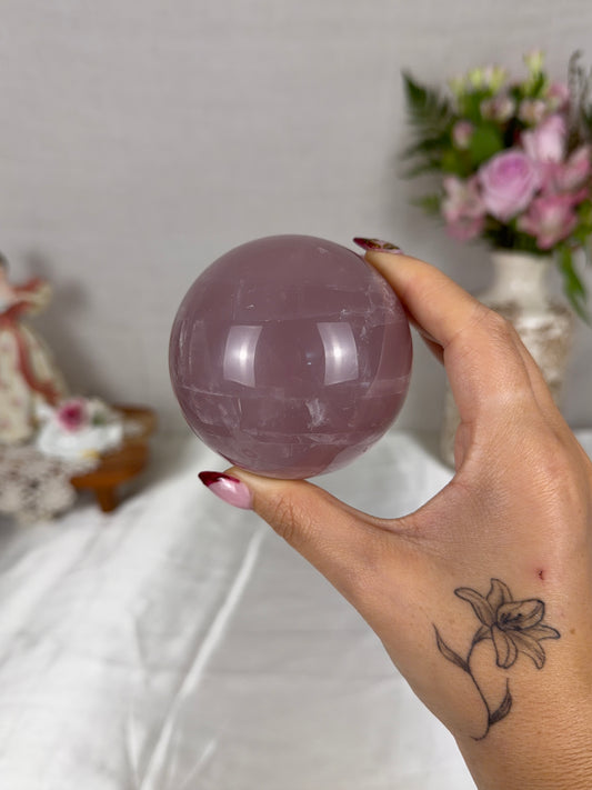 *Cloudy Lavender Purple Star Rose Quartz Sphere 76mm (75P)