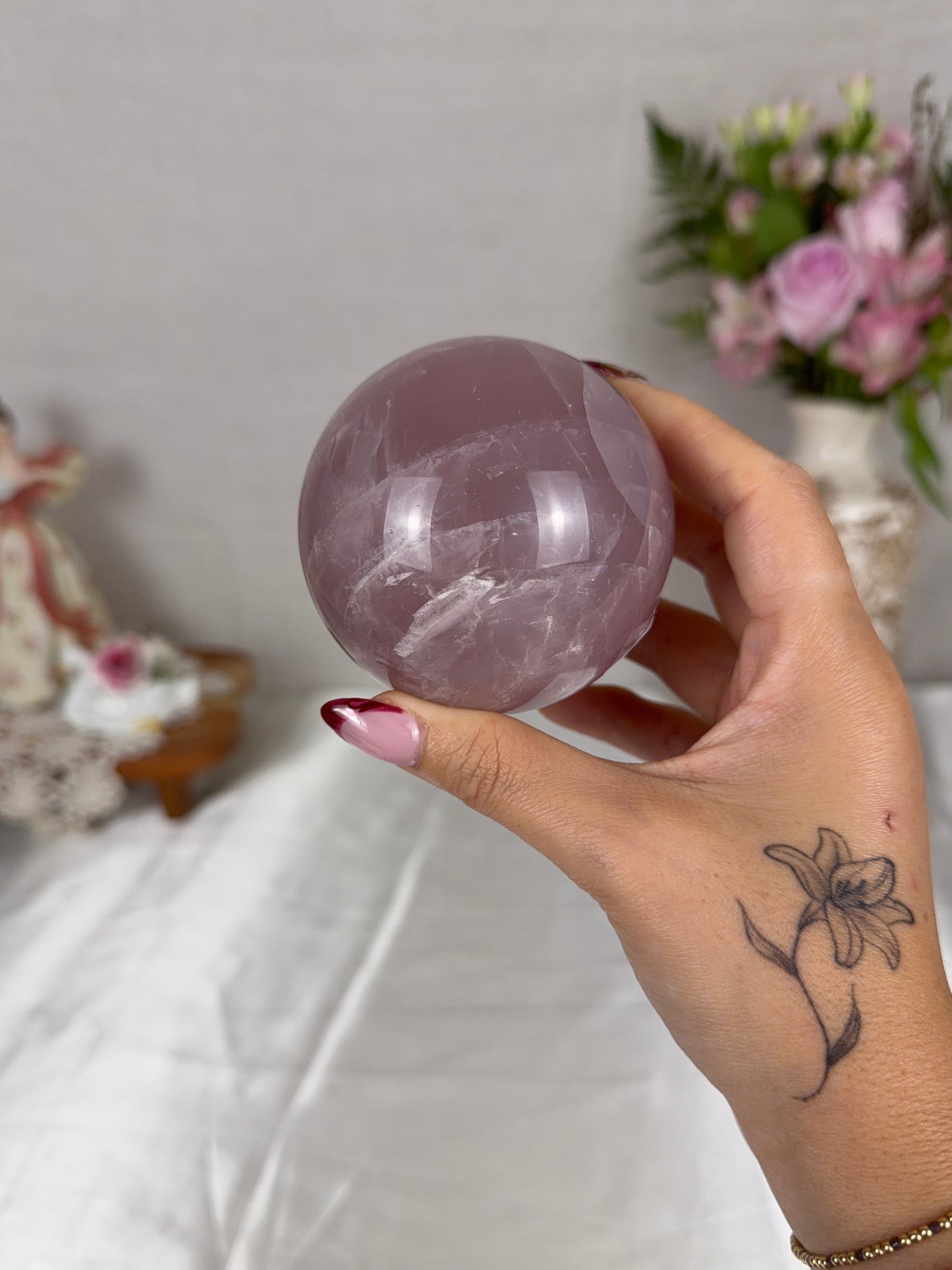 *Cloudy Lavender Purple Star Rose Quartz Sphere 76mm (75P)