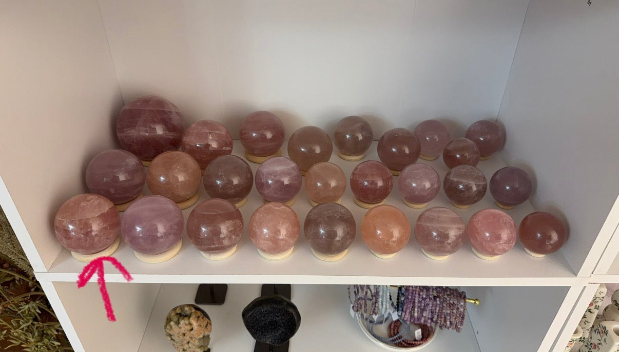 *Juicy Strawberry Peach Star Rose Quartz Sphere 70mm (70W)