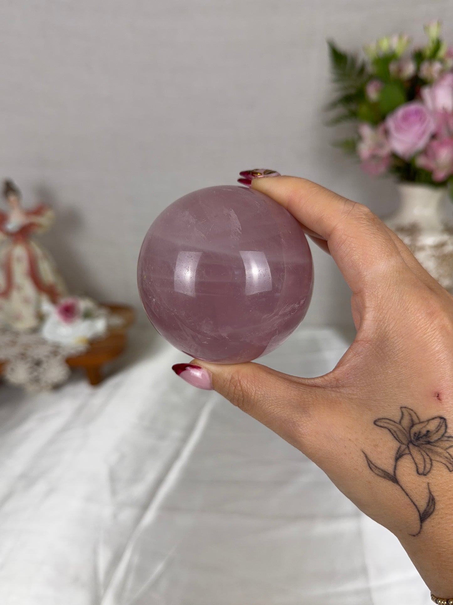 *Electric Lavender Star Rose Quartz Sphere 70mm (70L)