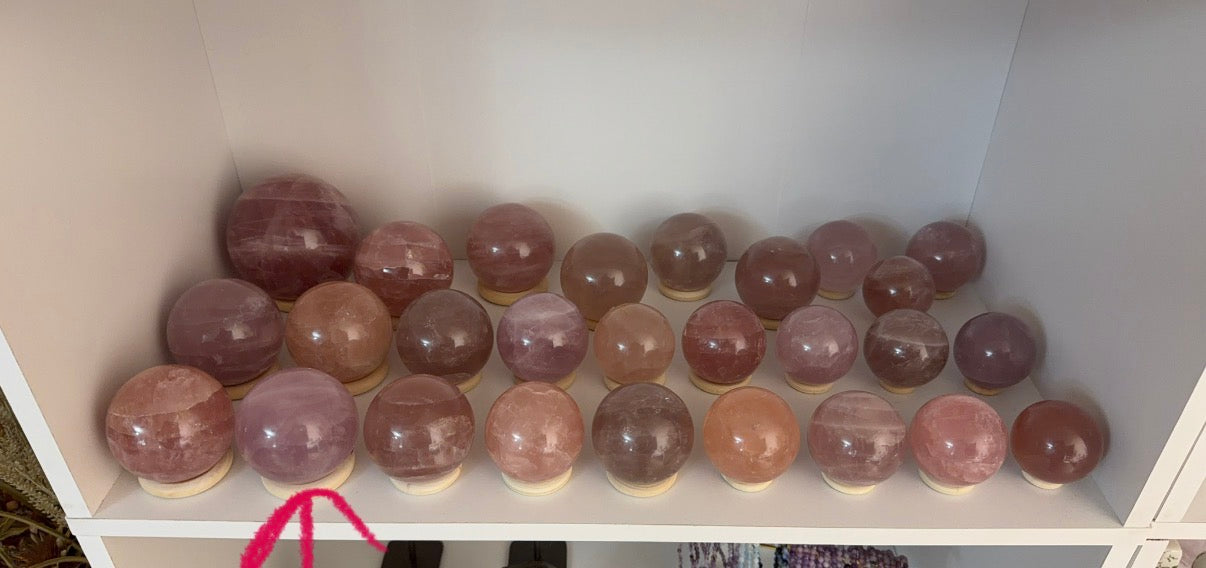 *Electric Lavender Star Rose Quartz Sphere 70mm (70L)